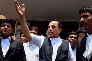 Subramanian Swamy supports vasundhara raje