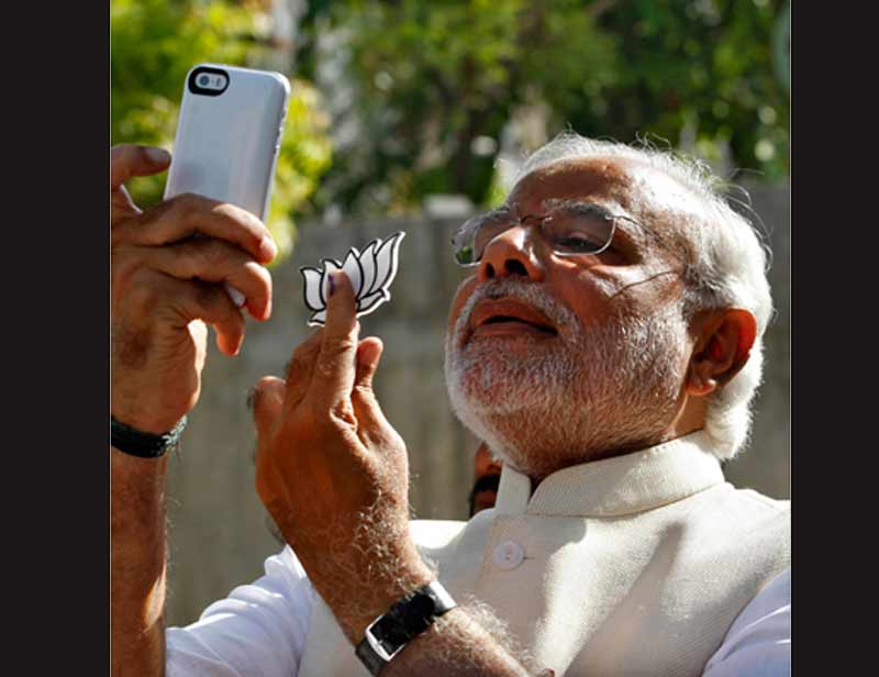 congress narendra modi selfie