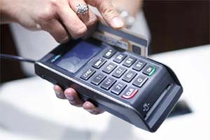 Finance ministry mulls 1% Income Tax rebate for credit/debit card payments