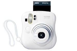 Fujifilm launches new instant camera