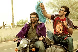 guddu rangeela, guddu rangeela box office collections, guddu rangeela review, guddu rangeela movie, guddu rangeela box office, guddu rangeela box office collection, guddu rangeela box office collection report, Arshad Warsi, Amit Sadh, Aditi Rao Hydari, salman khan, bajrangi bhaijaan, box office collection, new release hindi movies, bollywood news