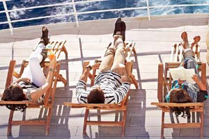 credit card, credit card debt, vacations, planning a vacation, credit card debt help, credit card vacation, vacation credit cards, vacations ideas, vacations tips, credit card payment, credit card tips, credit card tips India, credit card news