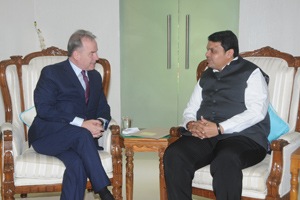 Etihad Airways president James Hogan meets Devendra Fadnavis to discuss tourism opportunities
