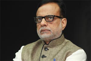 Hasmukh Adhia, hasmukh adhia revenue secretary, revenue secretory hasmukh adhia,