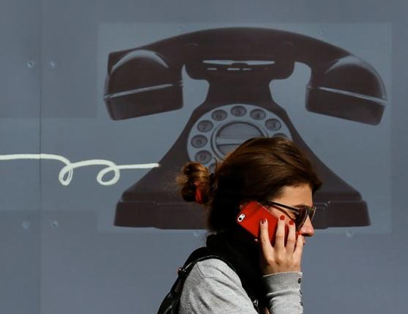 telephone