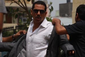 Robert Vadra frisking