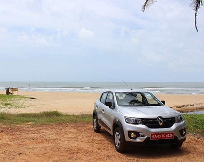 SUV-like Renault Kwid car was launched recently in India priced at a starting Rs 2,57,000 and going up as high as Rs 3,53,000, and it is already giving nightmares to the segment king, Maruti Suzuki Alto 800, which is priced at Rs 2,50,000 - Rs 3,70,000. Till date, Maruti Suzuki and its dependable small cars have been trusted by the Indian masses – that it was an economical and affordable family car added to its lustre. But now, the Renault Kwid is threatening to upset the Maruti apple cart. Here are reasons why: (CarDekho)