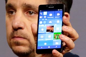 microsoft event, microsoft lumia 950, microsoft lumia 950 price, microsoft lumia 950 xl, microsoft lumia 950 xl price, microsoft lumia 550, microsoft lumia 550 price in india, microsoft, microsoft surface book, microsoft surface book price, microsoft surface book laptop, surface book, microsoft surface pro 4, microsoft surface pro 4 specs, microsoft surface pro 4 price, Microsoft Band 2, Microsoft Band 2 price, Microsoft HoloLens