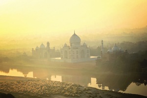 Agra to host TAJ Balloon Festival in November 2015 Agra to host TAJ Balloon Festival in November 2015