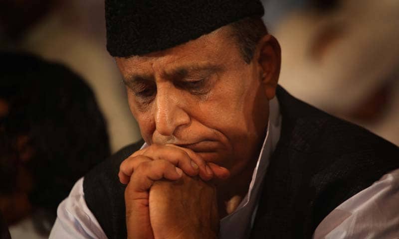 <br>Tipu Sultan wore ring with Ram engraved on it when he died: Azam</br> <br>Amid ongoing row over birth anniversary celebration of Tipu Sultan, Uttar Pradesh minister Azam Khan today asked Prime Minister Narendra Modi to bring back a ring of the 18th century Mysore ruler from London, which he claimed bore the name of Lord Rama. The SP leader asked the prime minister to bring the ring, which he claimed is "preserved in Britain's museum", and show it to "those BJP activists who have been launching anti-Tipu Sultan stir." Modi is on a three-day tour to Britain. Azam said the ring is of "utmost historic value".</br> (Express Photo)