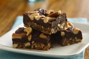 Chocolate cashewnuts and almond pie