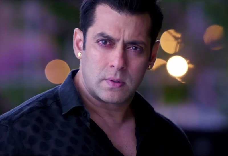 In 2015, Salman Khan had to face negligible competition and the situation has repeated itself with Prem Ratan Dhan Payo too as both Shah Rukh Khan and Aamir Khan are on a sabbatical of sorts and the third Khan in the Bollywood triumvirate had to face Akshay Kumar, Anil Kapoor, Ranbir Kapoor and some others for box office collections glory in 2015. Needless to say, Salman Khan has emerged triumphantly at the top in Bollywood even though Akshay Kumar has fought bravely to mint money for himself and his filmmakers, while Ranbir faded (his Tamasha with Deepika Padukone is up next for release though). Salman Khan easily left the others behind with an opening weekend take of Rs 129.77 cr in the domestic market.