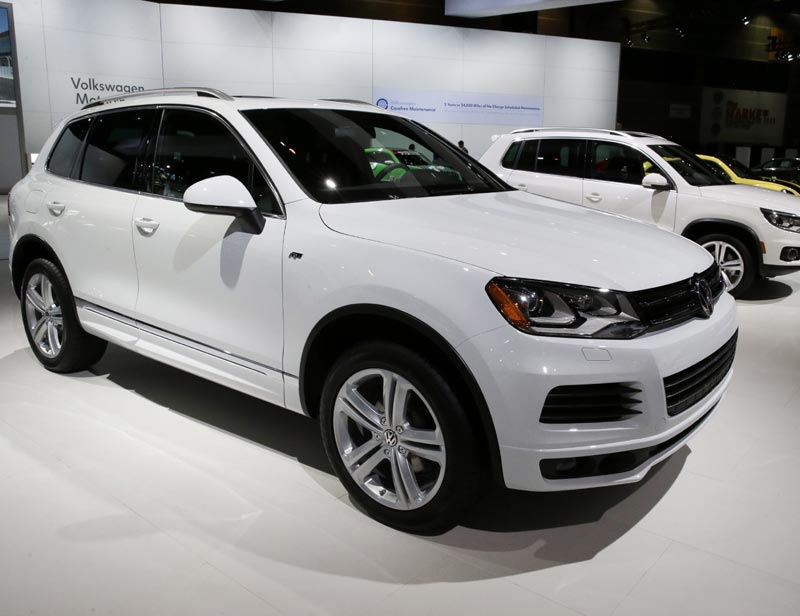 1. WHAT IS IT?</br> Volkswagen and Audi will give owners a $500 Visa gift card, a $500 dealership card and free 24-hour roadside assistance for three years.(Image Source: AP)