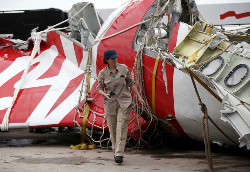 AirAsia crash, AirAsia investigation, AirAsia crash report, AirAsia crash reason, airasia crash photos, AirAsia Flight QZ8501 update