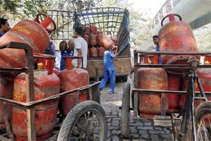 Non-subsidised LPG rates hiked, jet fuel cut