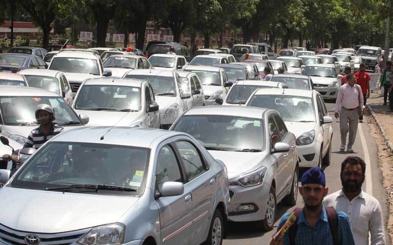 vehicles ban in delhi, vehicles banned in delhi, car ban in delhi, ban odd even number vehicles in delhi, car ban in Delhi