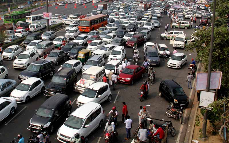 vehicles ban in delhi, vehicles banned in delhi, car ban in delhi, ban odd even number vehicles in delhi, car ban in Delhi