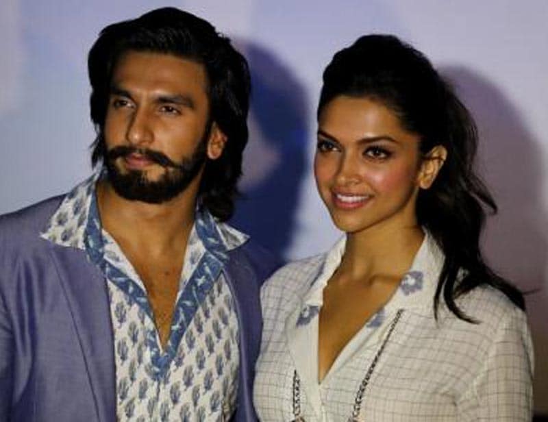 dilwale vs bajirao mastani, dilwale, dilwale box office, dilwale collections, dilwale box office collections, dilwale shah rukh khan, shah rukh khan, shah rukh khan dilwale, bajirao mastani, bajirao mastani box office, bajirao mastani collections, bajirao mastani box office collections, bajirao mastani deepika padukone, depika padukone, deepika padukone bajirao mastani, bajirao mastani ranveer singh, ranveer singh, ranveer singh bajirao mastani, bajirao mastani vs dilwale