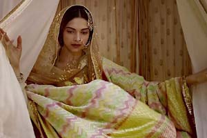 Bajirao Mastani, Bajirao Mastani box office, Bajirao Mastani box office collections, Bajirao Mastani review, Bajirao Mastani release, Bajirao Mastani release date, Bajirao Mastani postponed, Bajirao Mastani movie, Bajirao Mastani trailer, Bajirao Mastani images, Bajirao Mastani pictures, deepika padukone, priyanka chopra, ranveer singh, dilwale, dilwale release
