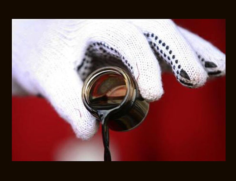Crude Oil: The year 2015 saw selling pressure in all asset classes, be it stocks or commodities markets. Globally various commodities faced an oversupply situation, especially crude oil. Crude oil registered second straight negative return of more than 25% due to increased supply . (Reuters photo) <br><a href="https://www.financialexpress.com/topic/year-ender-2015/"><strong>Full coverage: Year-Ender 2015</strong></a></br>
