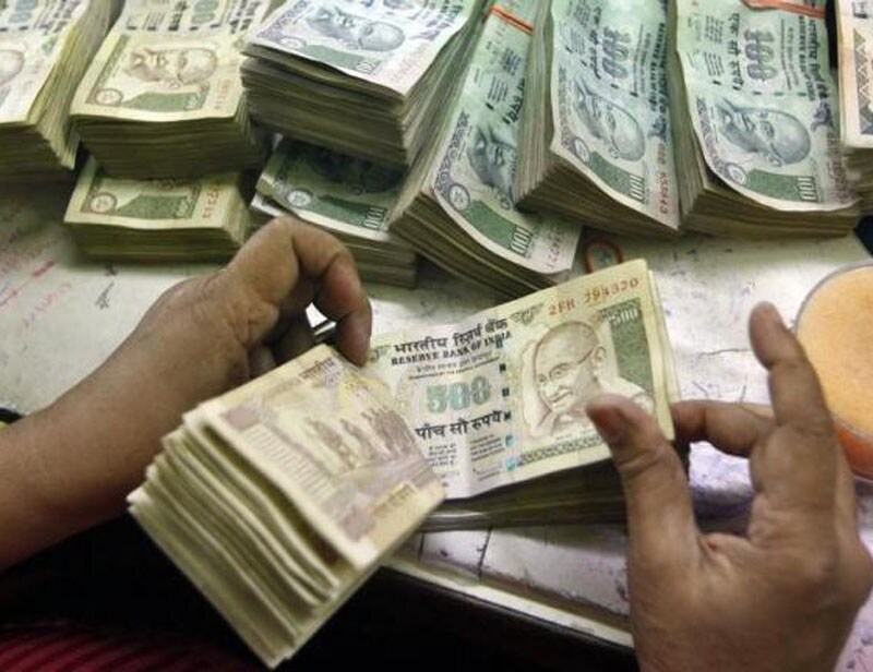 Delhi per capita income in 2014-15 increased to Rs 2.41 lakh from Rs 2.12 lakh in the previous fiscal, a rise of nearly 13.50 per cent over the period. (Reuters photo)