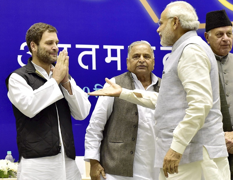 rahul gandhi, rahul gandhi speech, narendra modi, narendra modi speech, rahul gandhi on narendar modi, rahul gandhi modi, modi on rahul gandhi, rahul gandhi on gujarat model, rahul gandhi on bihar polls, rahul gandhi pictures, narendra modi images, modi rahul gandhi images