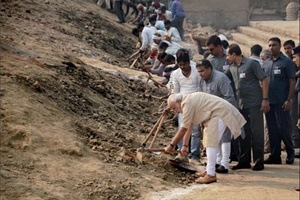 NRIs for funding, swachh bharat, Clean Ganga, IDF-OI, Pravasi Bhartiya Divas Conference, 2016, sushma swaraj, swachh bharat funding, clean ganga mission fund NRIs for funding, swachh bharat, Clean Ganga, IDF-OI, Pravasi Bhartiya Divas Conference, 2016, sushma swaraj, swachh bharat funding, clean ganga mission fund