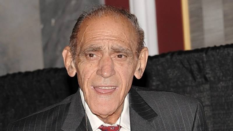 Abe Vigoda, Abe Vigoda alive, Abe Vigoda godfather, Abe Vigoda band, Abe Vigoda death, Abe Vigoda net worth, Abe Vigoda phis, Abe Vigoda Barney Miller youtube, Abe Vigoda youtube, Barney miller, sunken eye