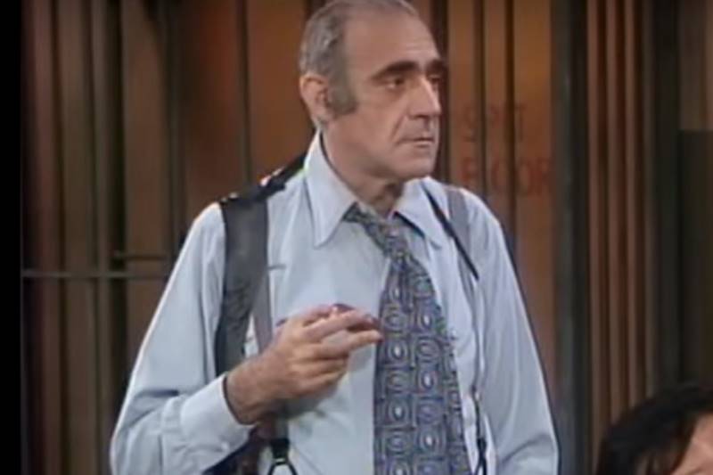 Abe Vigoda, Abe Vigoda alive, Abe Vigoda godfather, Abe Vigoda band, Abe Vigoda death, Abe Vigoda net worth, Abe Vigoda phis, Abe Vigoda Barney Miller youtube, Abe Vigoda youtube, Barney miller, sunken eye
