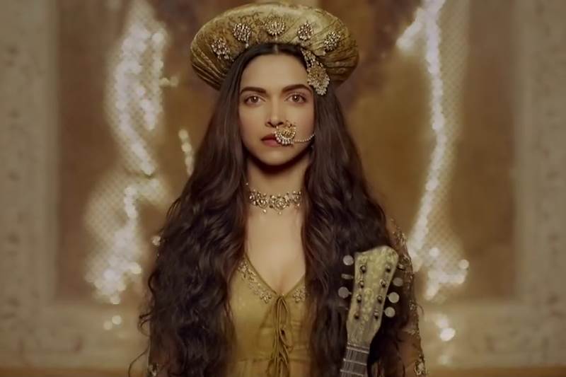 bajirao mastani, bajirao mastani box office, bajirao mastani collections, bajirao mastani box office collections, bajirao mastani vs dilwale, dilwale vs bajirao mastani, dilwale