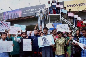 The students, under the banner of Osmania University JAC and University of Hyderabad JAC, assembled near the People's Plaza as per their plan to take out a 'peace' rally towards Ambedkar statue at Tank Bund. (PTI)