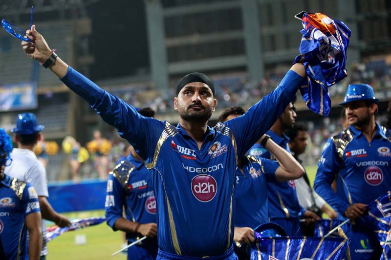 virat kohli salary, virat kohli salary 2015, virat kohli salary 2015 in rupees, virat kohli salary in ipl, virat kohli rcb salary, virat kohli net salary, M S Dhoni, M S Dhoni salary, M S Dhoni salary in ipl