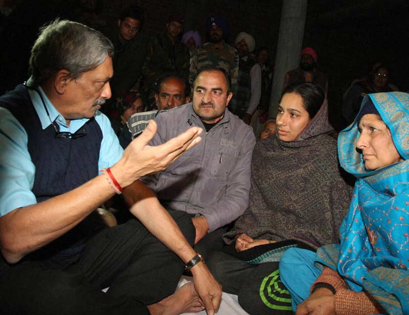 pathankot news, manohar parrikar, arun jaitley, arvind kejriwal, rahul gandhi, odd even delhi, earthquake, earthquake in manipur, Shatrughan Sinha on kirti azad, latest news, top news