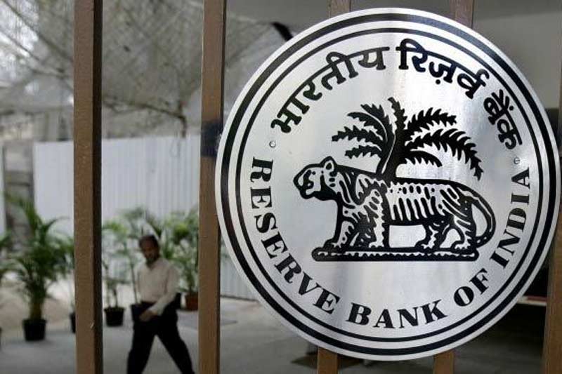 9. "The present stock of Re 1 notes should be sold only as souvenir in attractive plastic packing at a premium price, just as the silver-alloy commemorative coins are sold in plastic packing, rather than putting them (Re 1 notes) into circulation in the market," Agrawal said. (Courtesy: Youtube)