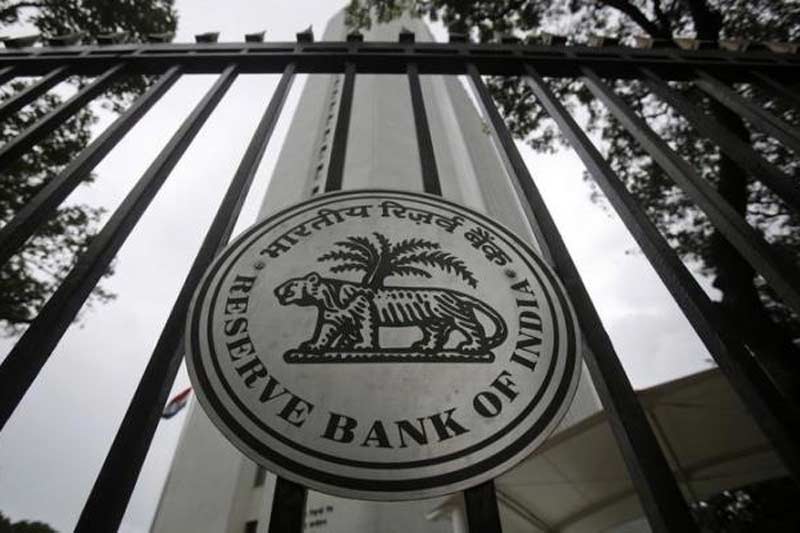 10. “The limited number of Re 1 notes would not stay in circulation anyway, as anyone getting them is likely to keep it as a collector's item," Agrawal concluded. (Reuters)