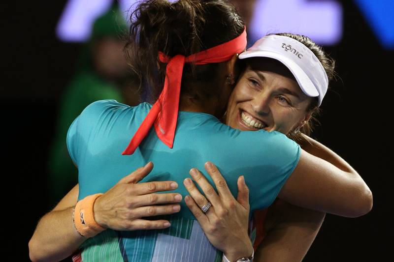 Sania Mirza, Martina Hingis, Australian Open, women doubles, Australian Open India, India australian open, Sania Mirza Martina Hingis, sania mirza martina hingis doubles, sania mirza martina hingis match, sania mirza martina hingis trophy
