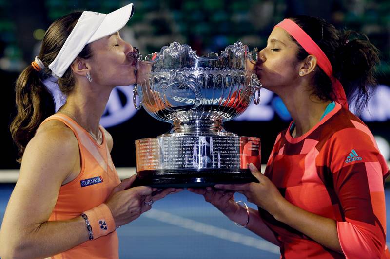 Sania Mirza, Martina Hingis, Australian Open, women doubles, Australian Open India, India australian open, Sania Mirza Martina Hingis, sania mirza martina hingis doubles, sania mirza martina hingis match, sania mirza martina hingis trophy