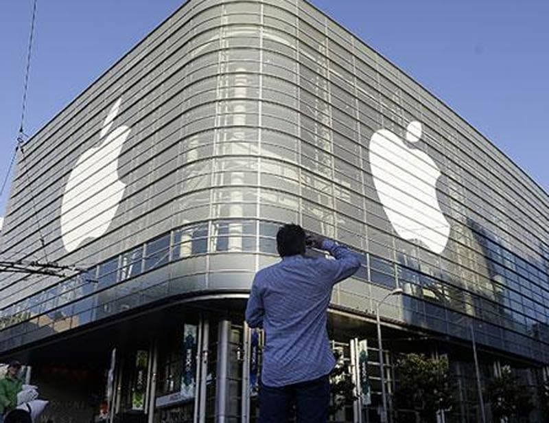 Apple iPhone, Apple iPhone sales, Apple iPhone india, Apple iPhone india sales, Apple iPhone india sales growth, Apple cfo, Apple iPhone sales CFO, apple iphone images