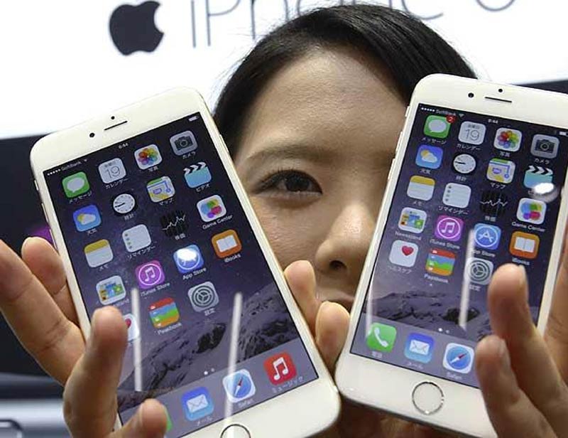 Apple iPhone, Apple iPhone sales, Apple iPhone india, Apple iPhone india sales, Apple iPhone india sales growth, Apple cfo, Apple iPhone sales CFO, apple iphone images