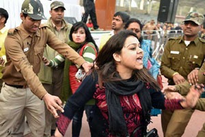Delhi high court dismissed the bail application moved by accused Bhawna Arora and remanded her to judicial custody after the investigating agency said she was not required for further custodial interrogation.(PTI)