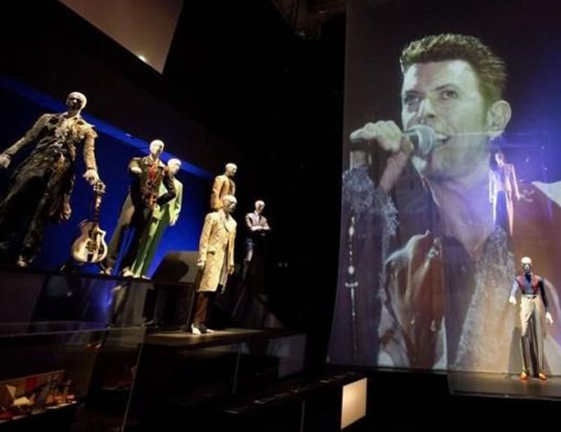 david bowie, david bowie dead, david bowie dies, david bowie death, david bowie no more, singer david bowie, david bowie songs, david bowie cancer, david bowie treatment, david bowie album, david bowie images, david bowie career