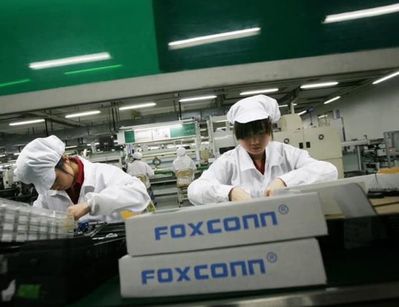 3. Make in India: "We are witnessing strong green shoots already," Indian Cellular Association (ICA) National President Pankaj Mohindroo said, while adding that global giants like Foxconn will also play an equally significant role. (Reuters photo)