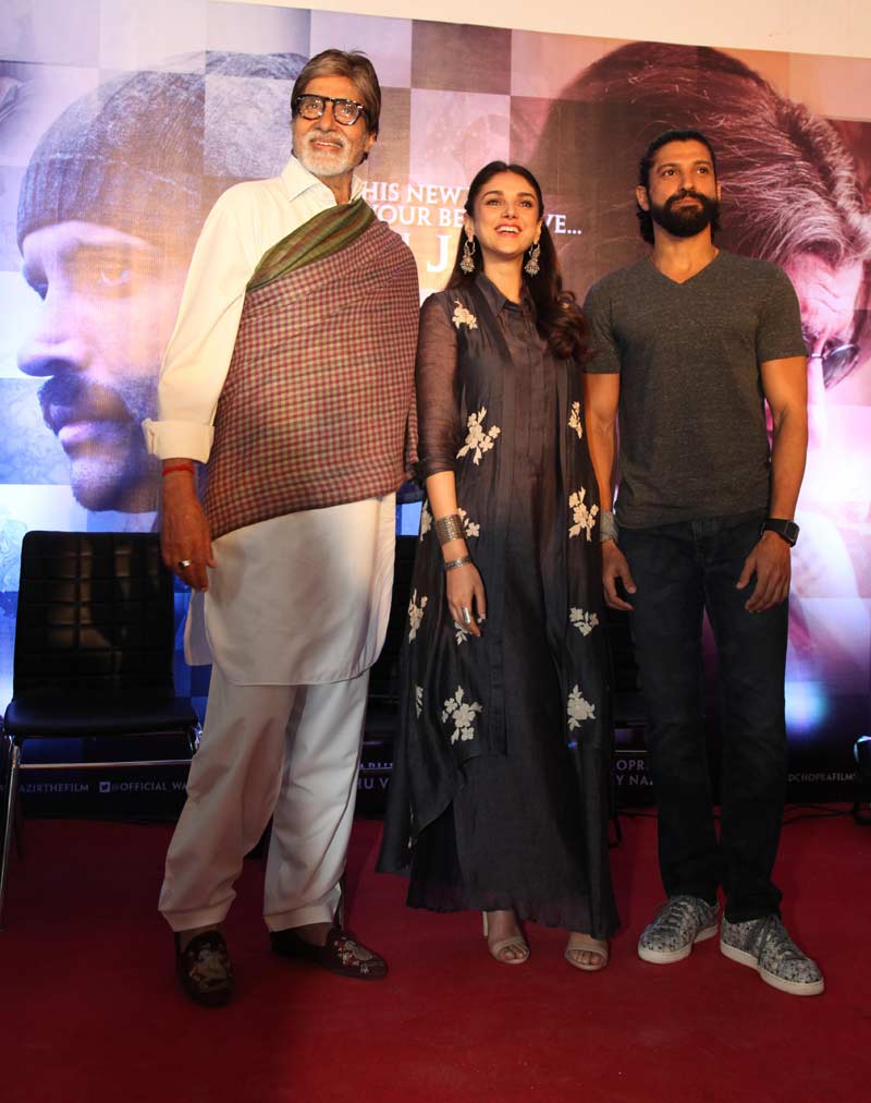 2. Wazir starts off with the 'musical introduction' of a dynamic ATS officer Danish Ali (Farhan Akhtar), his wife Ruhaana (Aditi Rao Hydari) and their only child Noorie. One day, when Danish is out with his family, he spots a dreaded terrorist Rameez (Naseer Husain). What follows is a series of chase sequences, which results in the death of Noorie. Completely shattered by the death of his child, a mentally disturbed Danish Ali ends up 'eliminating' Rameez, which results in him being suspended from his service.