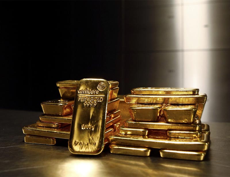 6. Where can investors get the Sovereign Gold Bond Scheme application form? The application form will be provided by the issuing banks/designated Post Offices/agents. It can also be downloaded from the RBI’s website. Banks may also provide online application facility. (Image Source: Reuters)