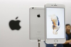 Growth in India is a tantalizing prospect as Apple grapples with the economic downturn in China, its second largest market. (Reuters)