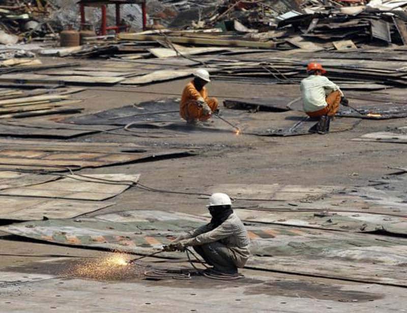 3. The 7th Pay Commission pay scale report then divides the proposed new minimum basic pay by the existing basic salary of Rs 7,000 to determine a factor of 2.57. With some small modifications, this is applied across the board to determine salaries all along the hierarchy comprising fifteen levels in all. (Reuters photo)