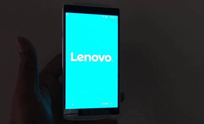 The Lenovo Vibe X3 has a Full HD display that is crisp and clear. It is also a bit brighter than regular screens which means it can work really well in sunlight, and can give you a reasonable headache when used in the dark.