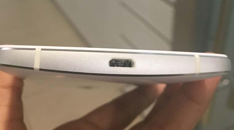 The phone has a good battery that should last you the entire day despite the Full HD screen,