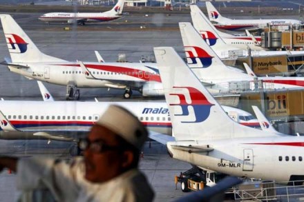 Malaysia Airlines, Malaysia Airlines plane, 'bomb threat,  Plane changes course,  Melbourne airport, Abdul Aziz Kaprawi