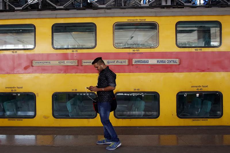 Indian railways, Indian railways website, indian railways free wi fi, indian railways internet, train internet, train wi fi, Indian railways info, Indian Railways news, irctc.co.in, indianrail.gov.in, Indianrailways.gov.in, suresh prabhu, suresh prabhu news, gogle india, google free wi fi, google rail internet, rajan anandan, rajan anandan railways
